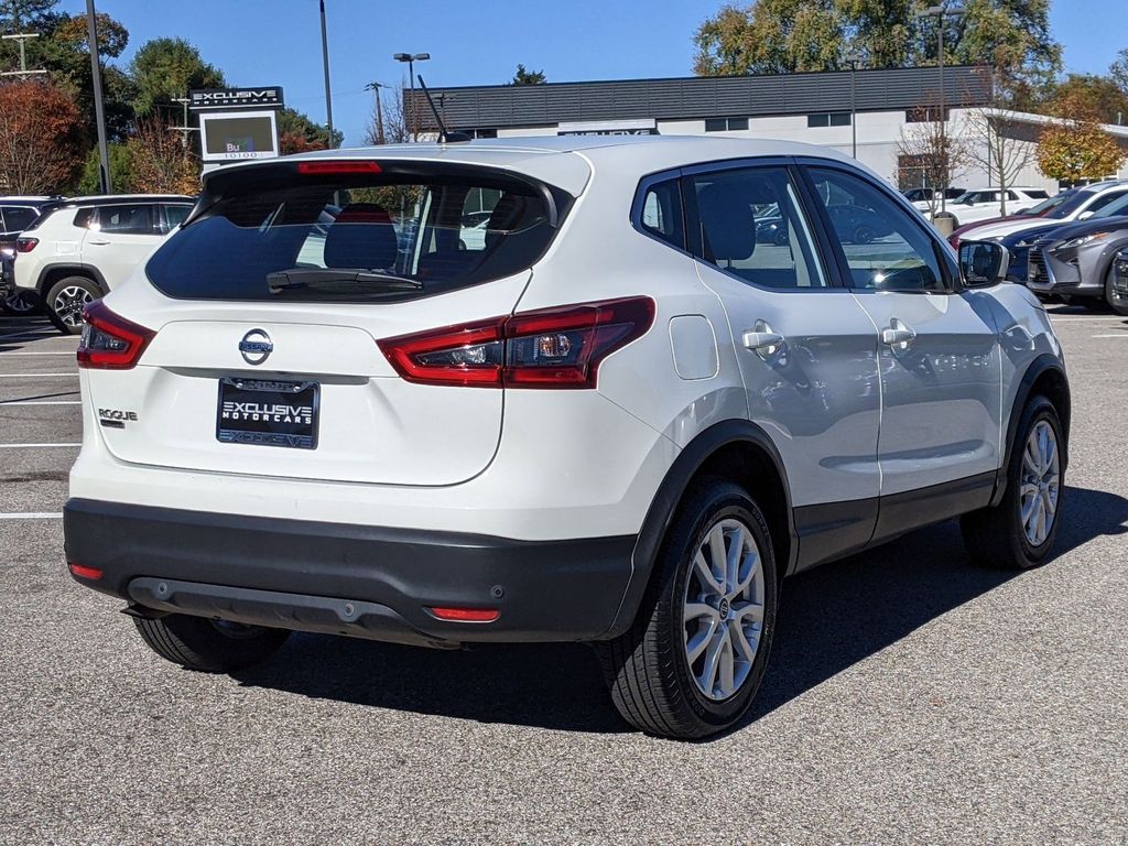 2021 Nissan Rogue Sport S 6