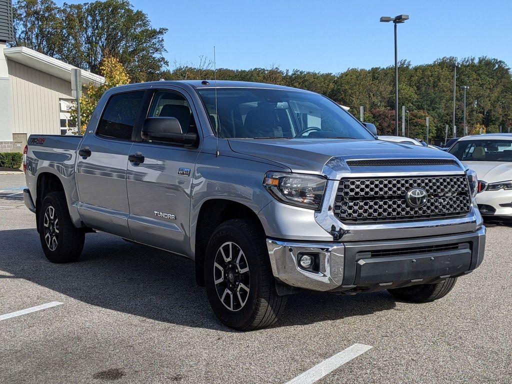 2019 Toyota Tundra SR5 8