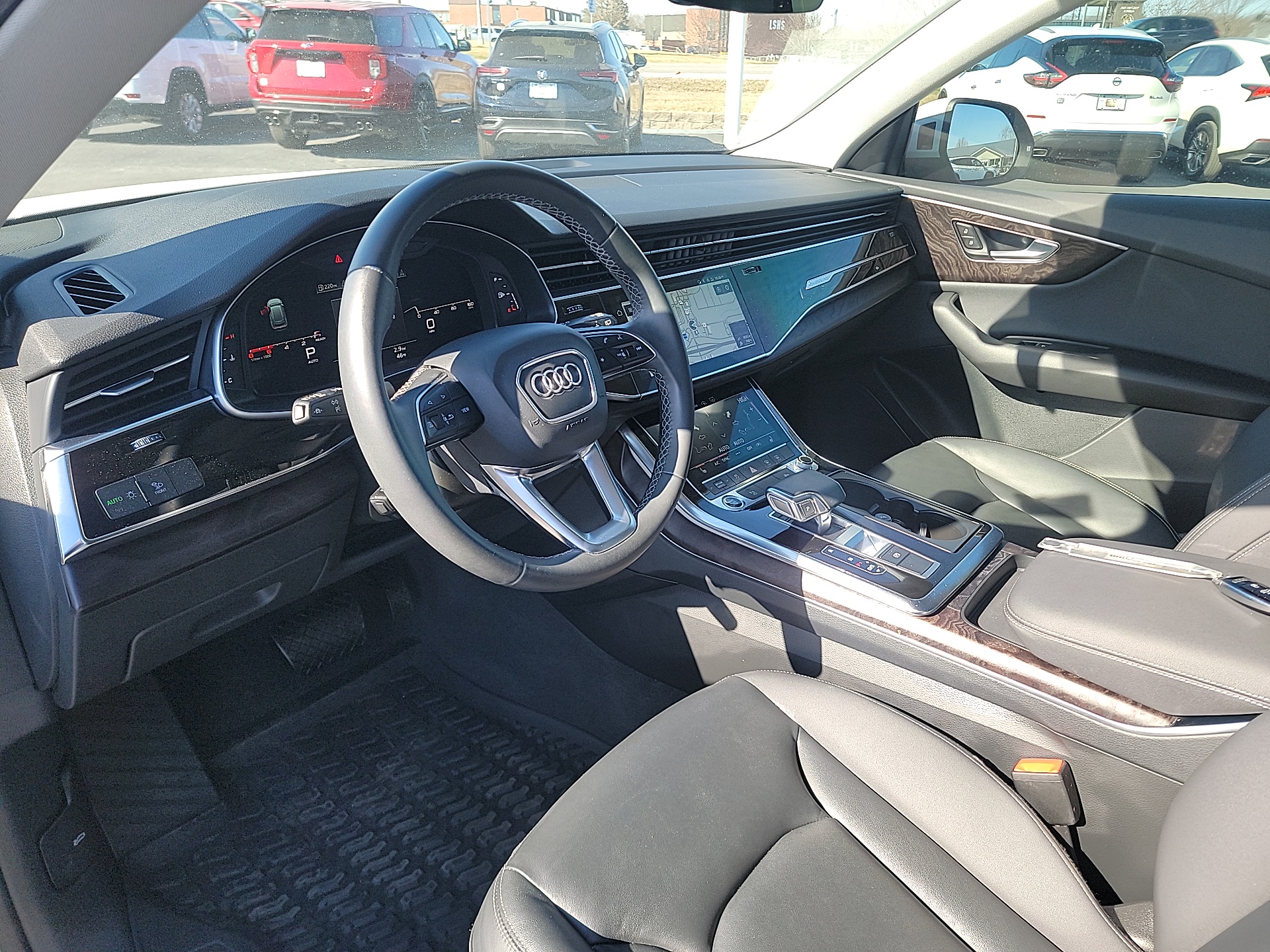 2022 Audi Q8 55 Premium 29