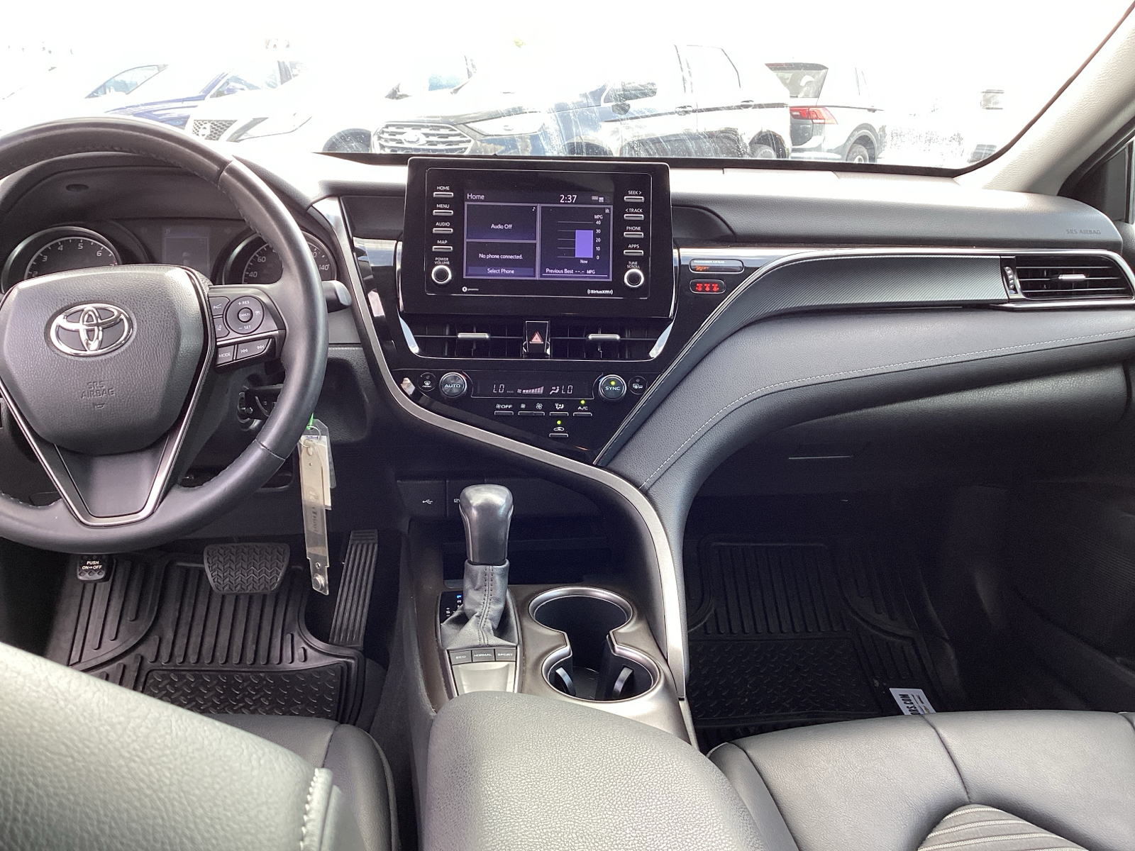 2022 Toyota Camry SE 25