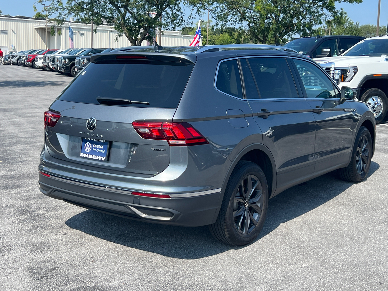 2024 Volkswagen Tiguan 2.0T SE 5