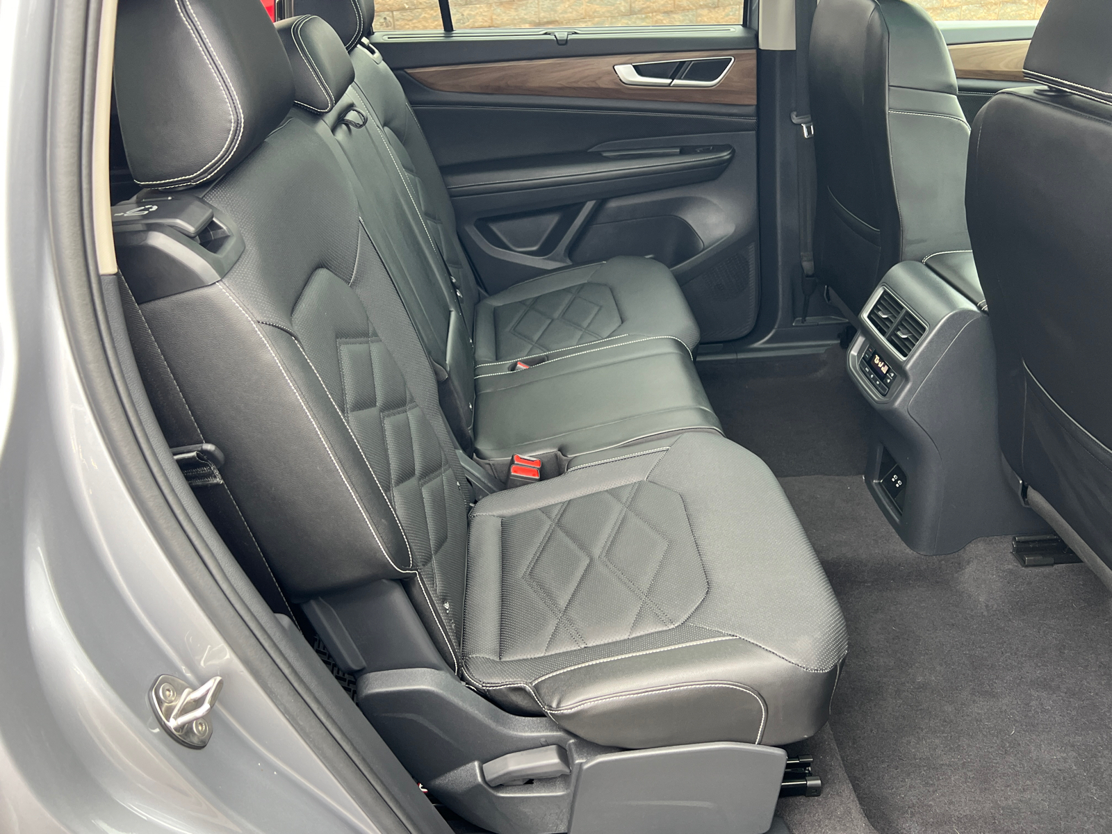 2024 Volkswagen Atlas 2.0T SE w/Technology 13