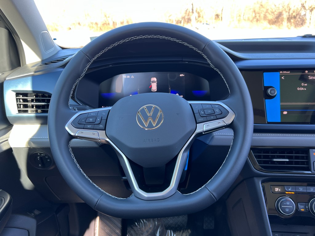 2024 Volkswagen Taos 1.5T SE 18