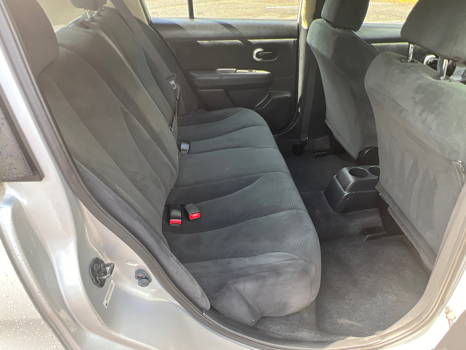 2012 Nissan Versa  13