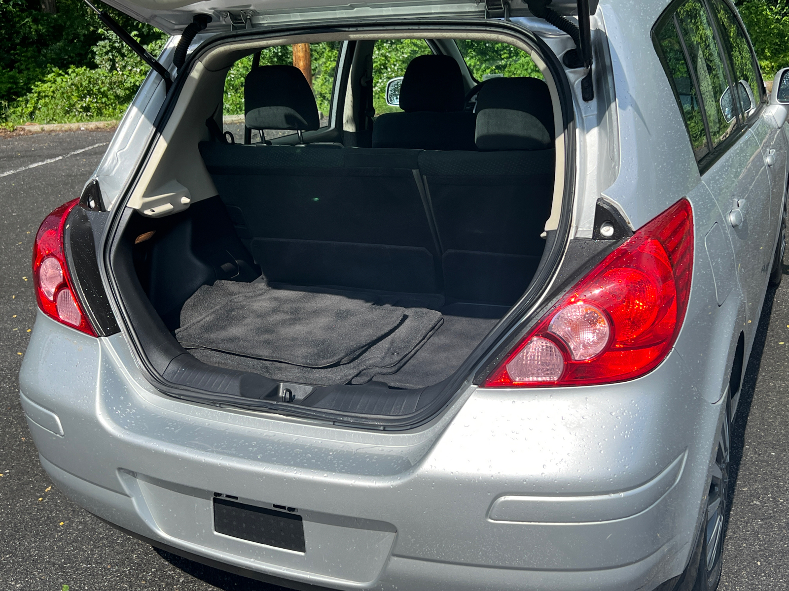 2012 Nissan Versa  14