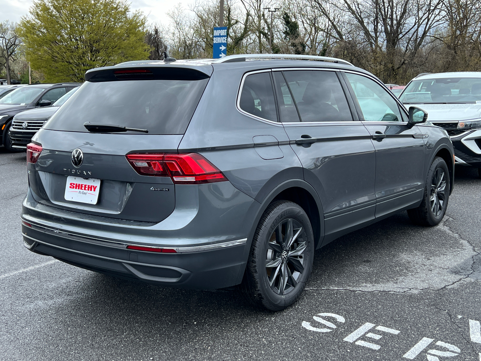 2024 Volkswagen Tiguan 2.0T SE 3