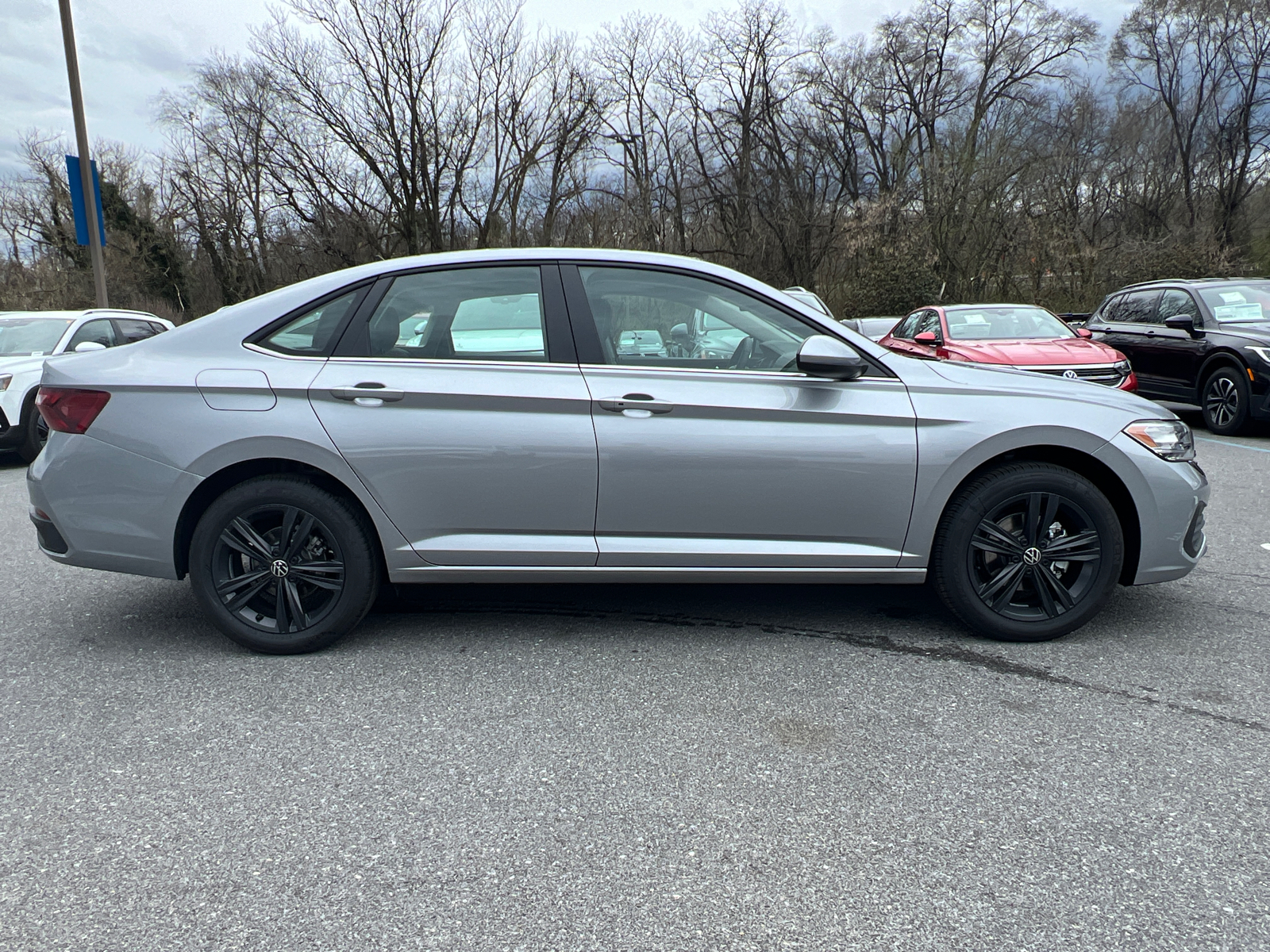 2024 Volkswagen Jetta 1.5T SE 2