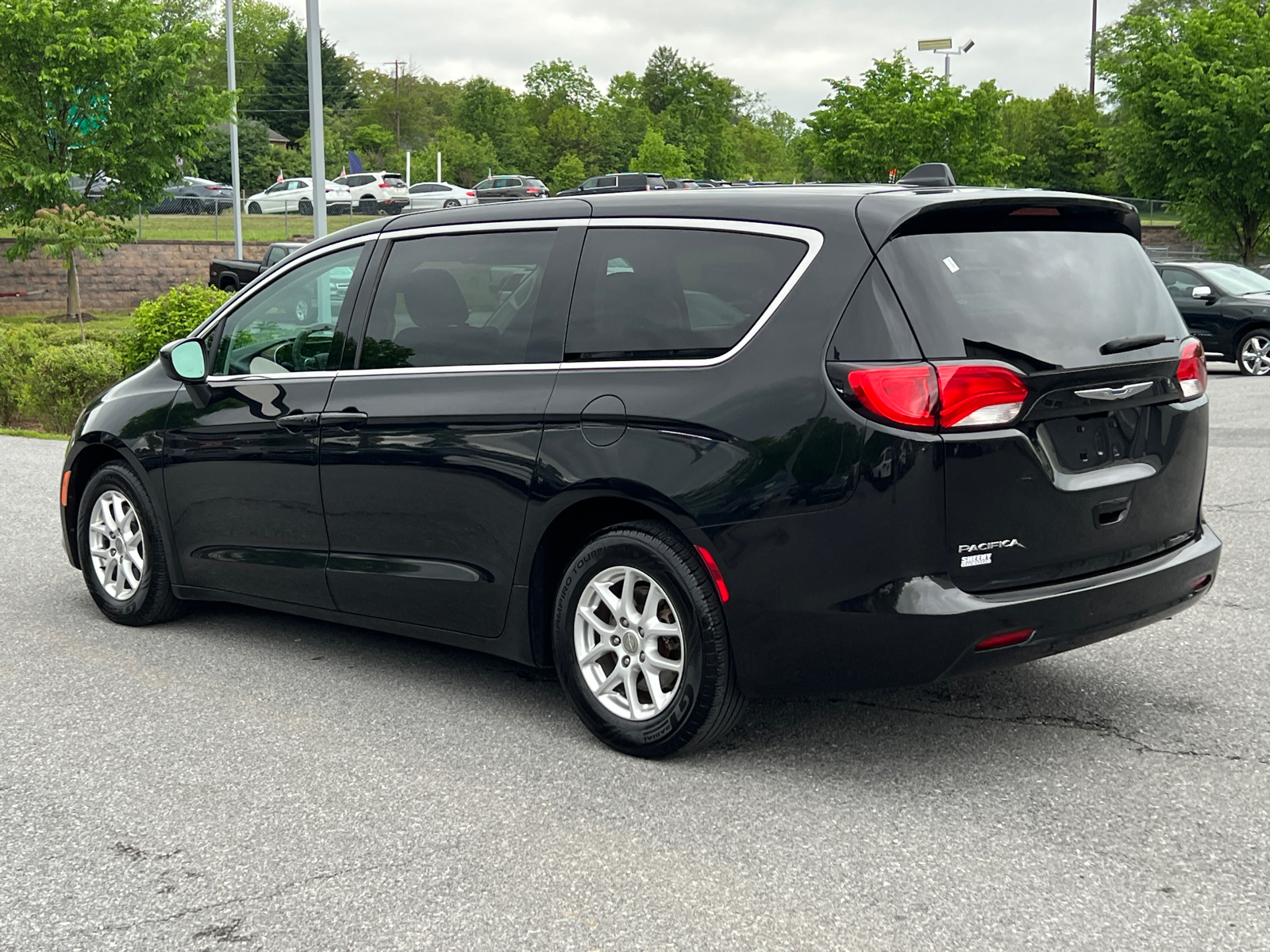 2017 Chrysler Pacifica LX 4