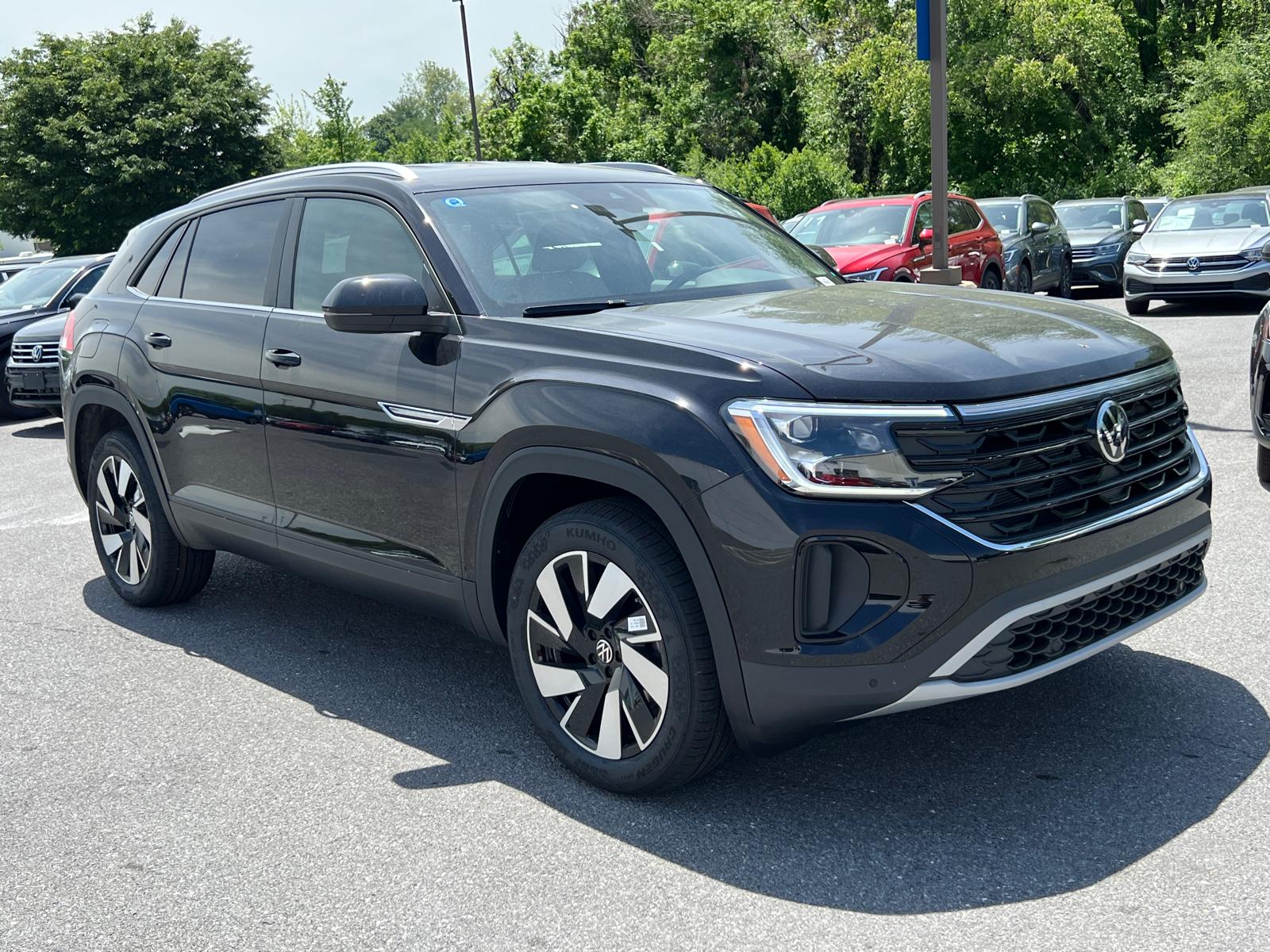 2024 Volkswagen Atlas Cross Sport 2.0T SE w/Technology 1