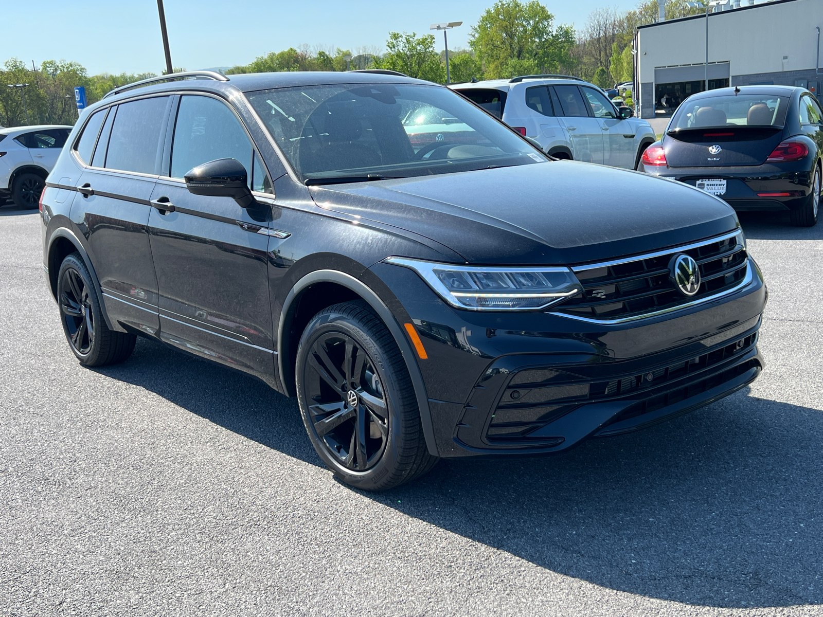 2024 Volkswagen Tiguan 2.0T SE R-Line Black 1