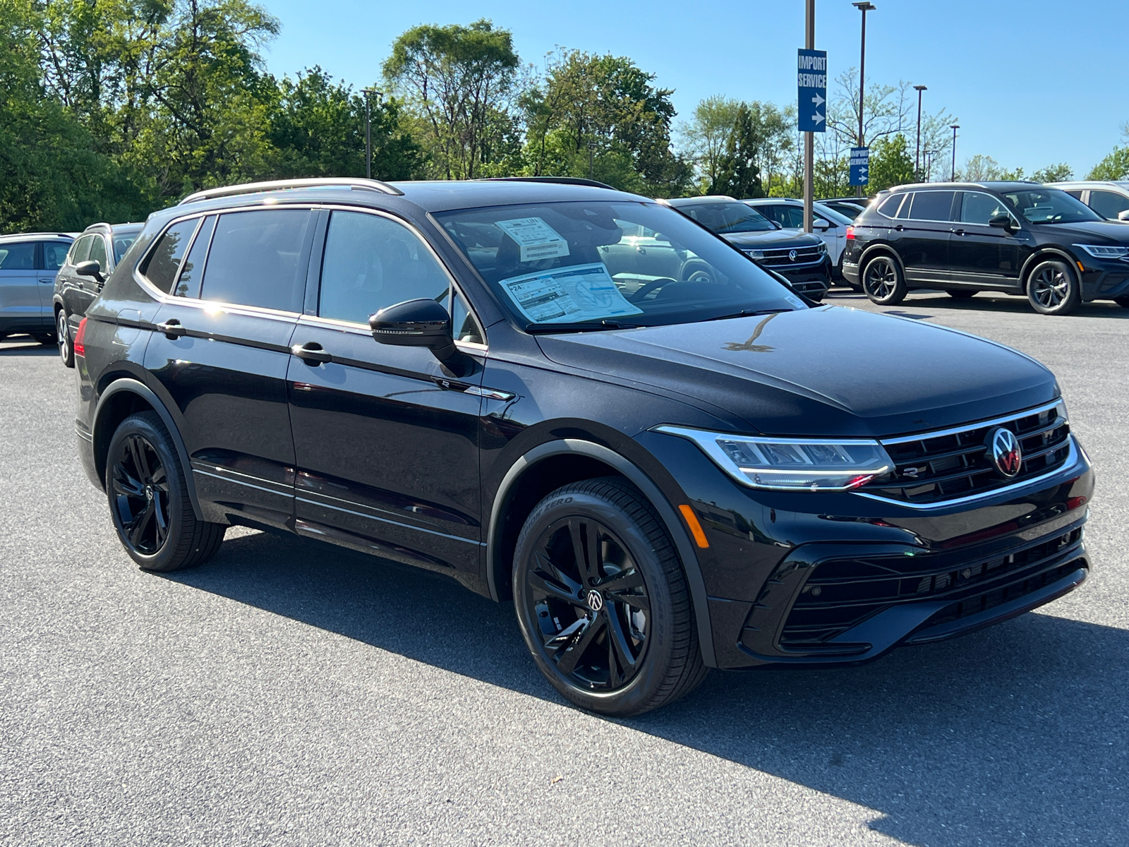 2024 Volkswagen Tiguan 2.0T SE R-Line Black 1