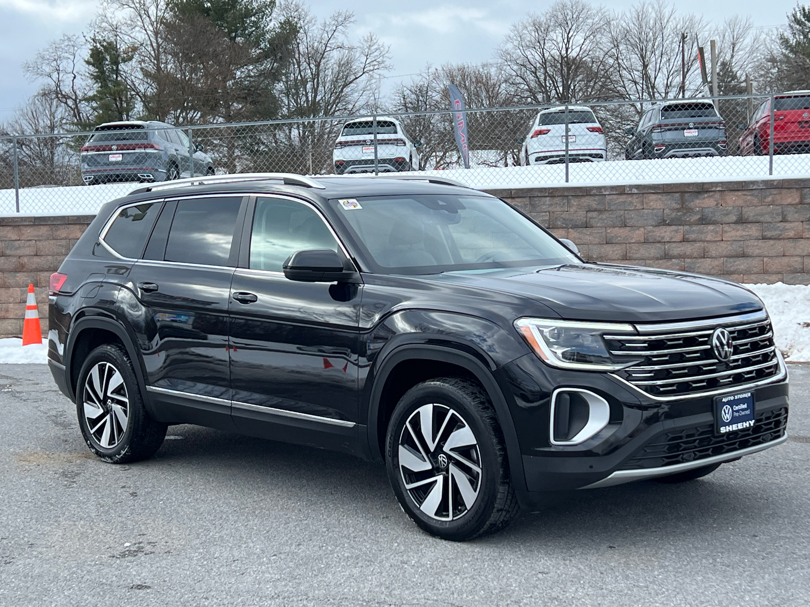 2024 Volkswagen Atlas  1