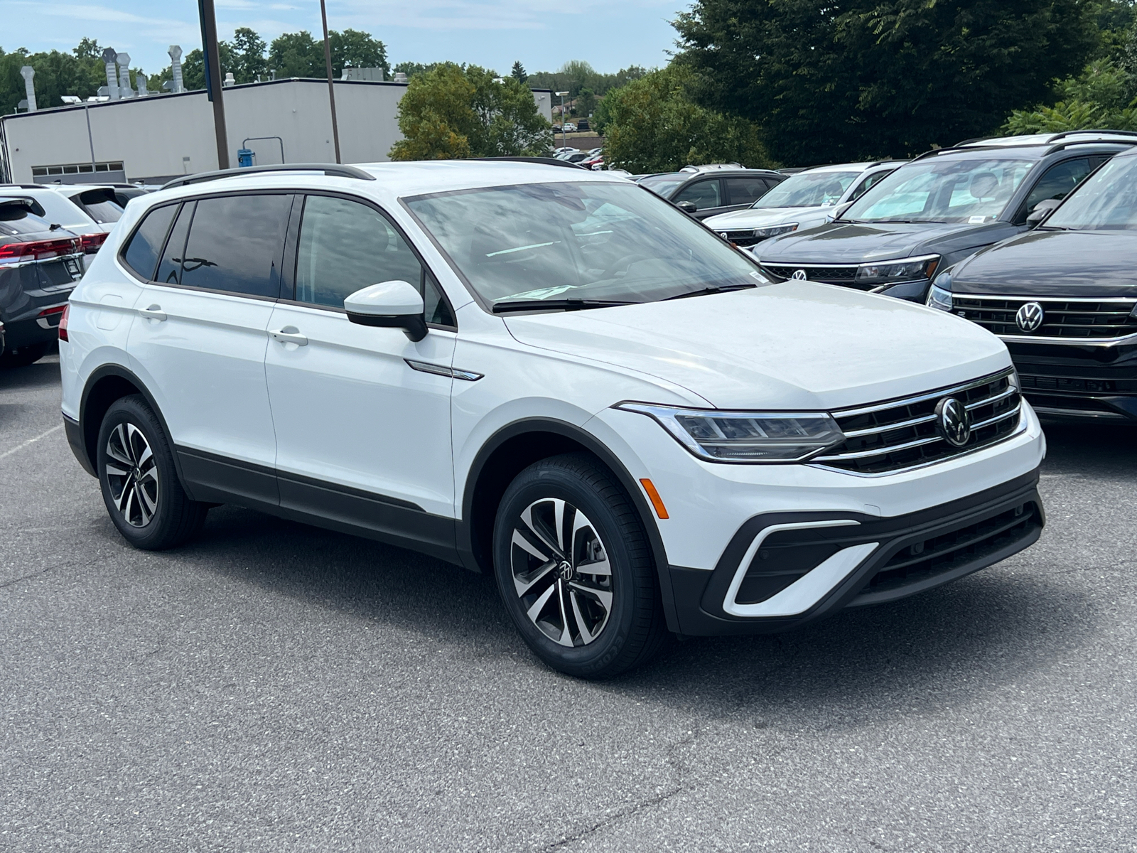 2024 Volkswagen Tiguan 2.0T S 1