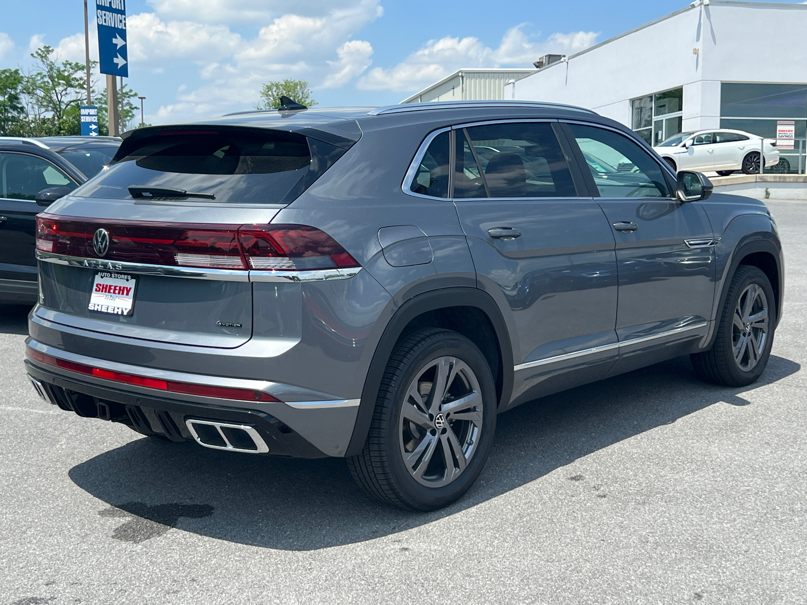 2024 Volkswagen Atlas Cross Sport 2.0T SEL R-Line 5