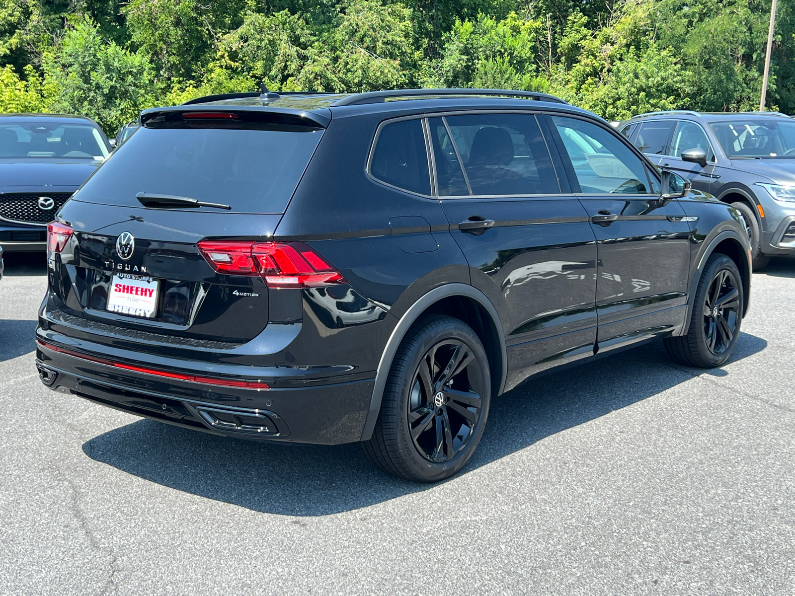 2024 Volkswagen Tiguan 2.0T SE R-Line Black 5