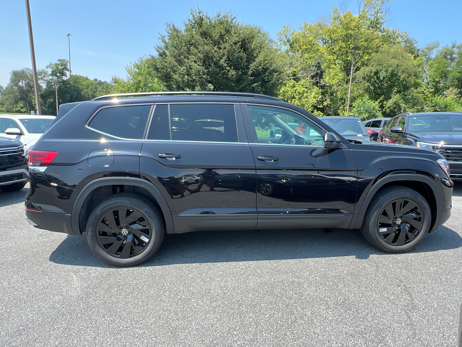 2024 Volkswagen Atlas 2.0T SE w/Technology 4