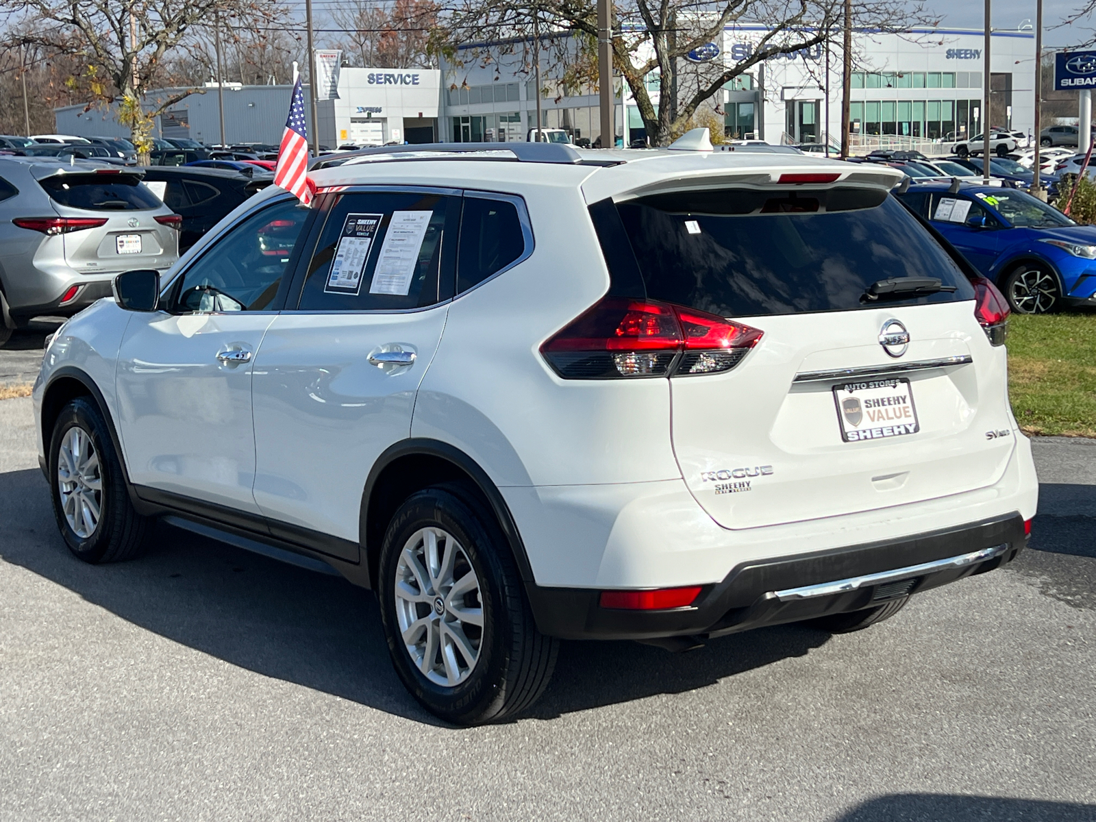 2018 Nissan Rogue SV 4