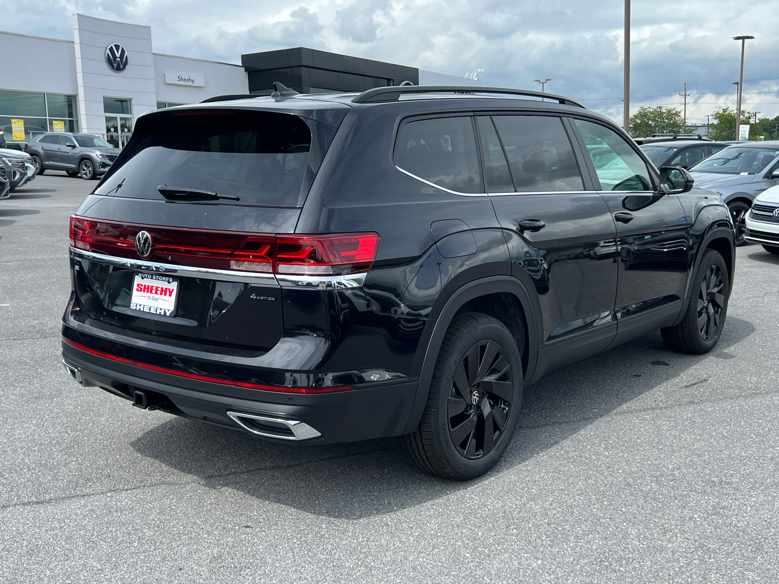 2024 Volkswagen Atlas 2.0T SE w/Technology 6