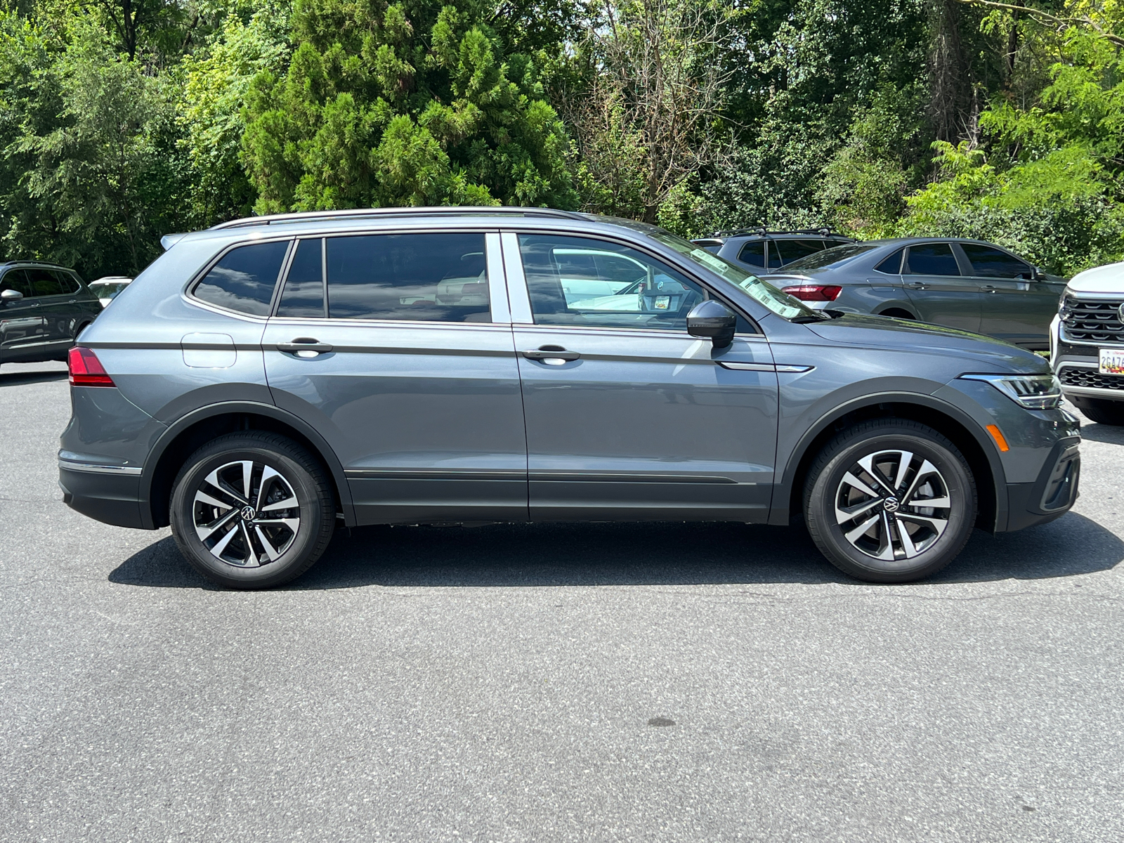 2024 Volkswagen Tiguan 2.0T S 4