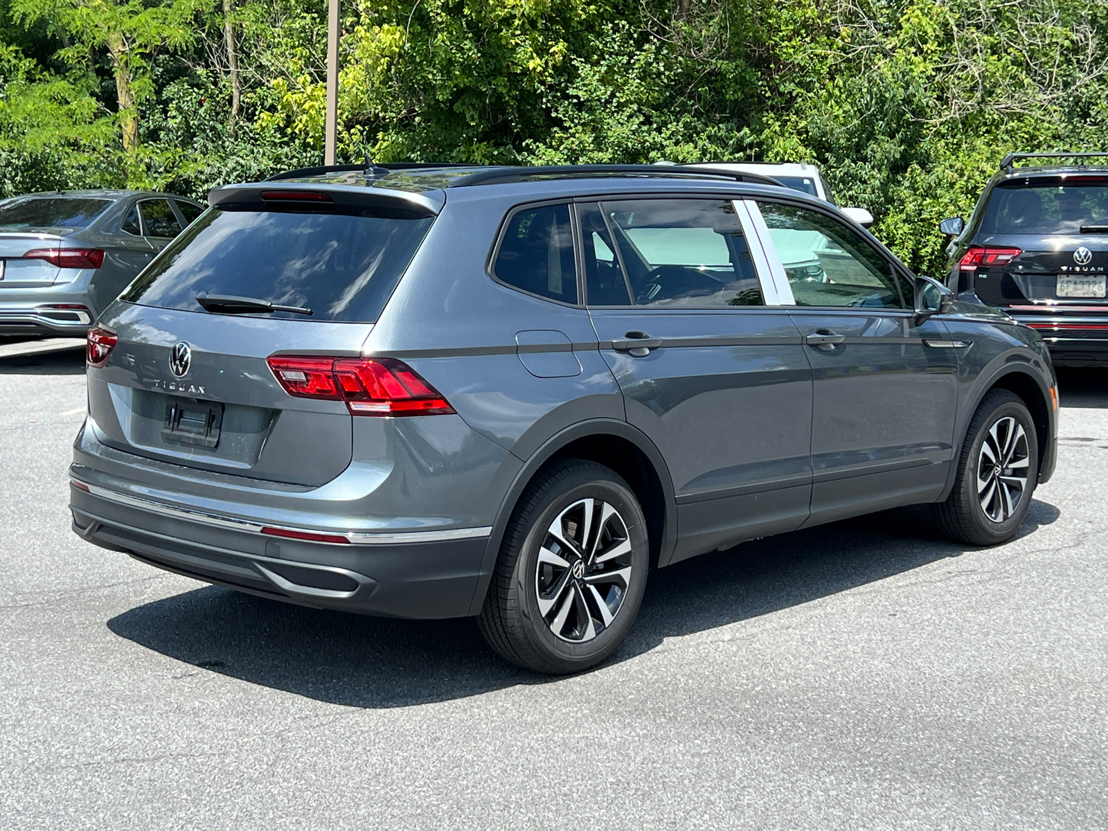 2024 Volkswagen Tiguan 2.0T S 5