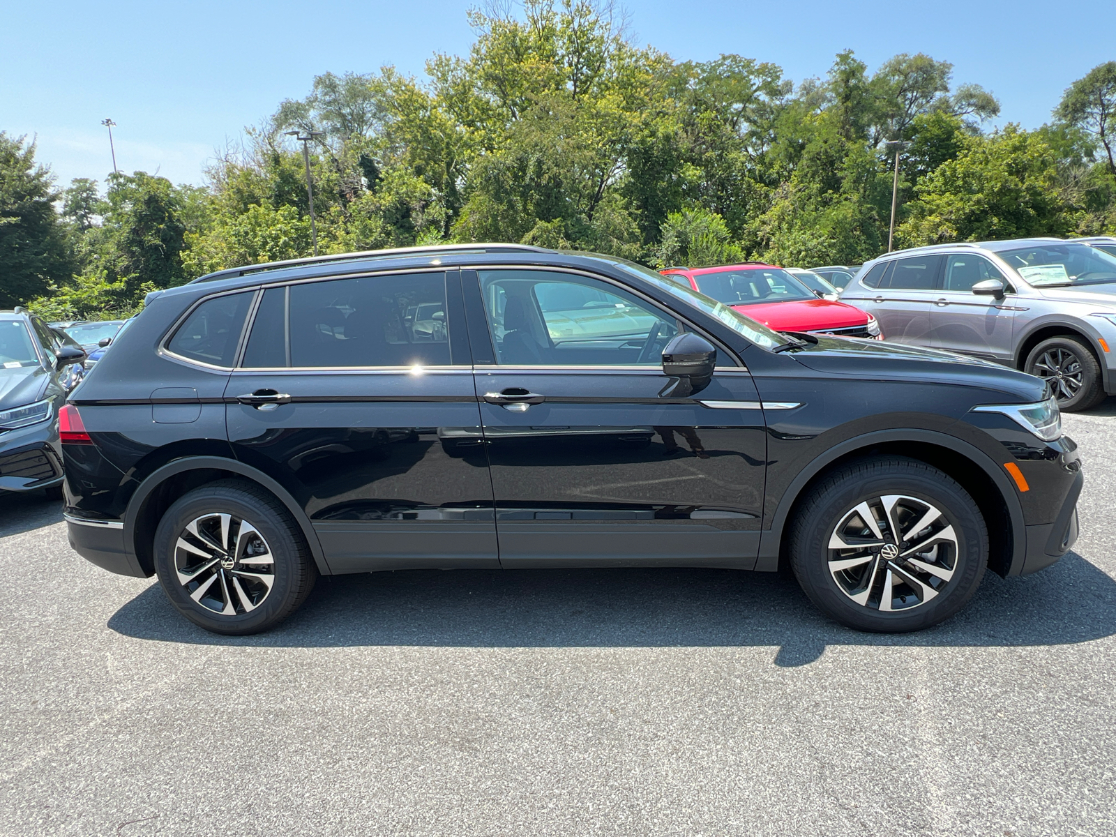 2024 Volkswagen Tiguan 2.0T S 4