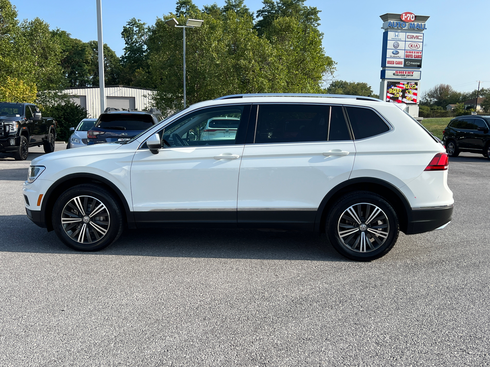 2018 Volkswagen Tiguan 2.0T SEL 3