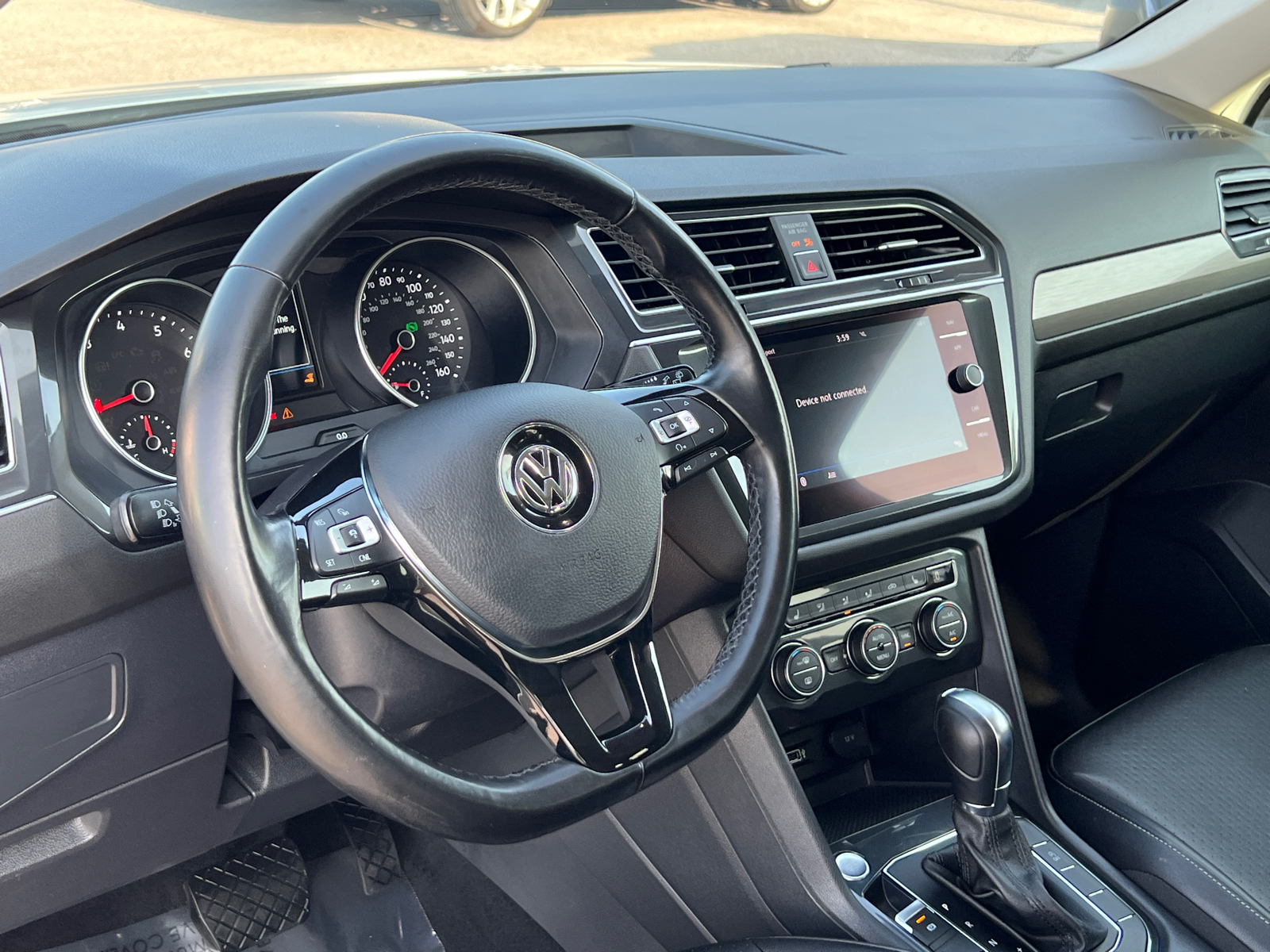 2018 Volkswagen Tiguan 2.0T SEL 21