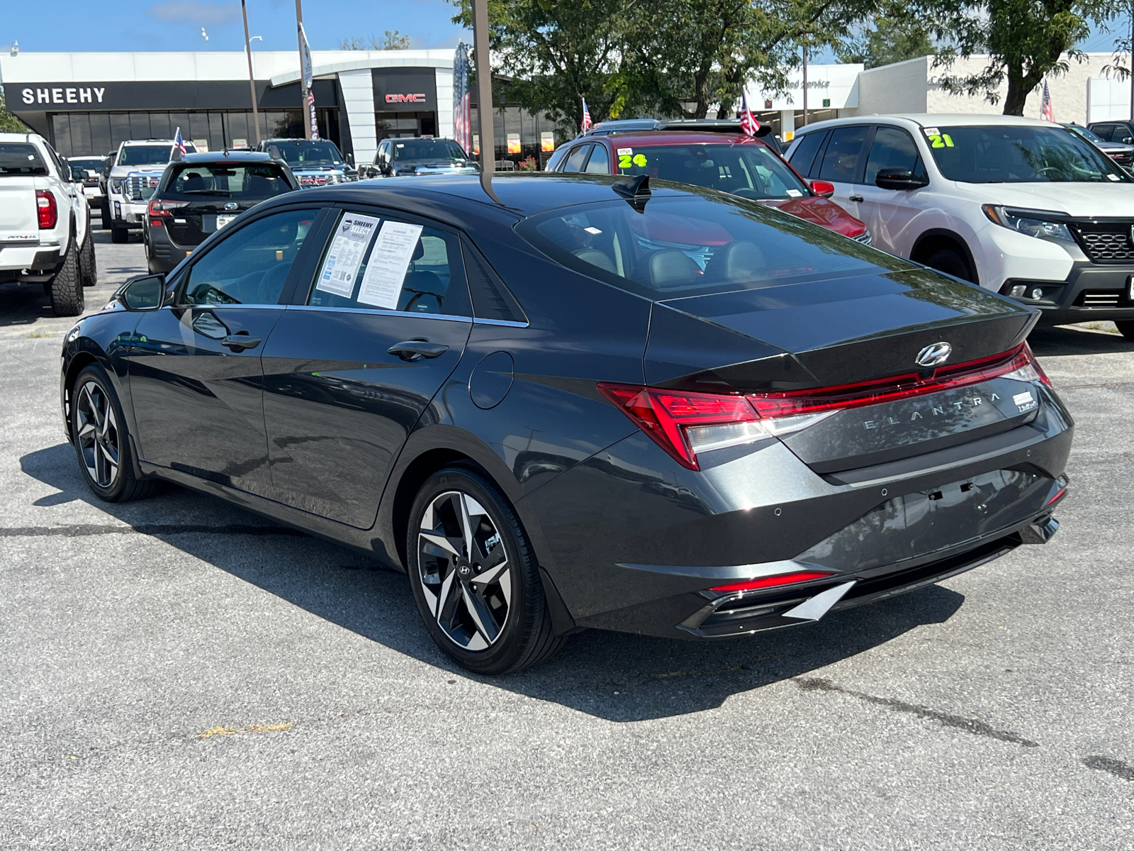 2023 Hyundai Elantra Limited 4