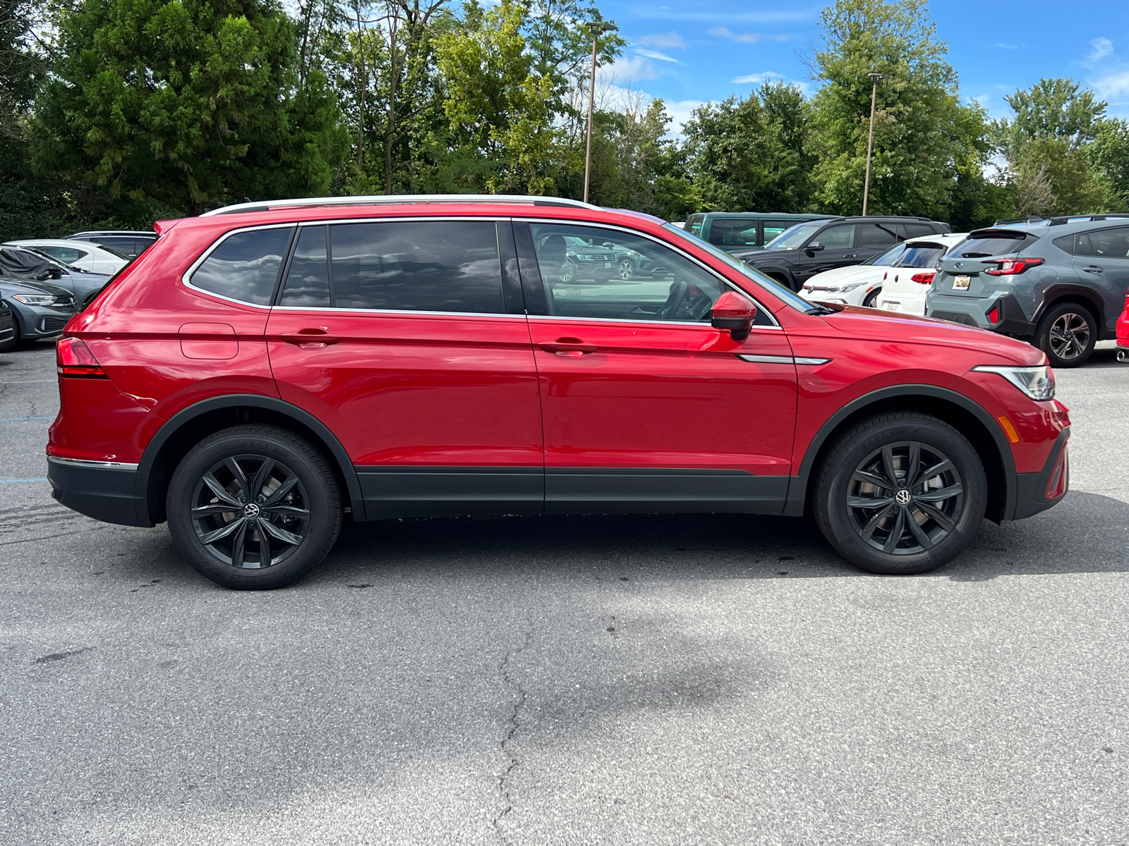 2024 Volkswagen Tiguan 2.0T SE 4