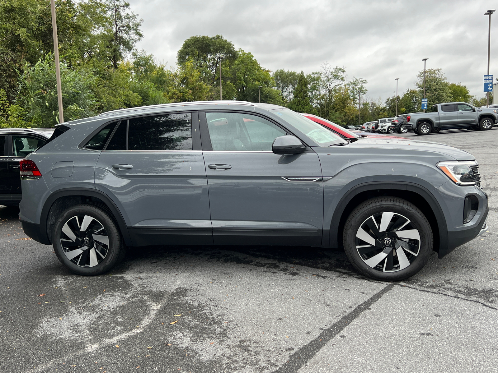 2024 Volkswagen Atlas Cross Sport 2.0T SE w/Technology 2