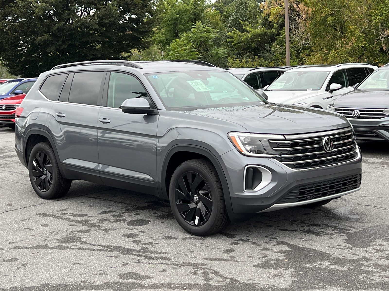 2024 Volkswagen Atlas 2.0T SE w/Technology 1