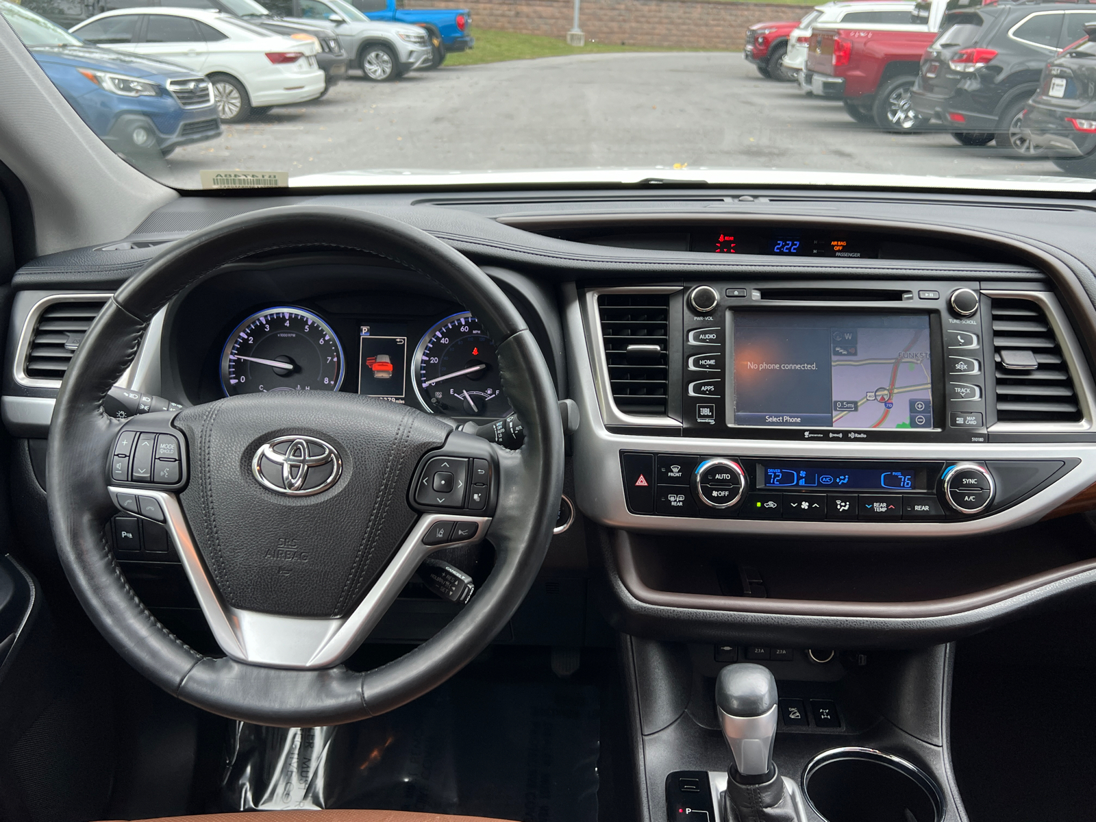 2017 Toyota Highlander Limited 17