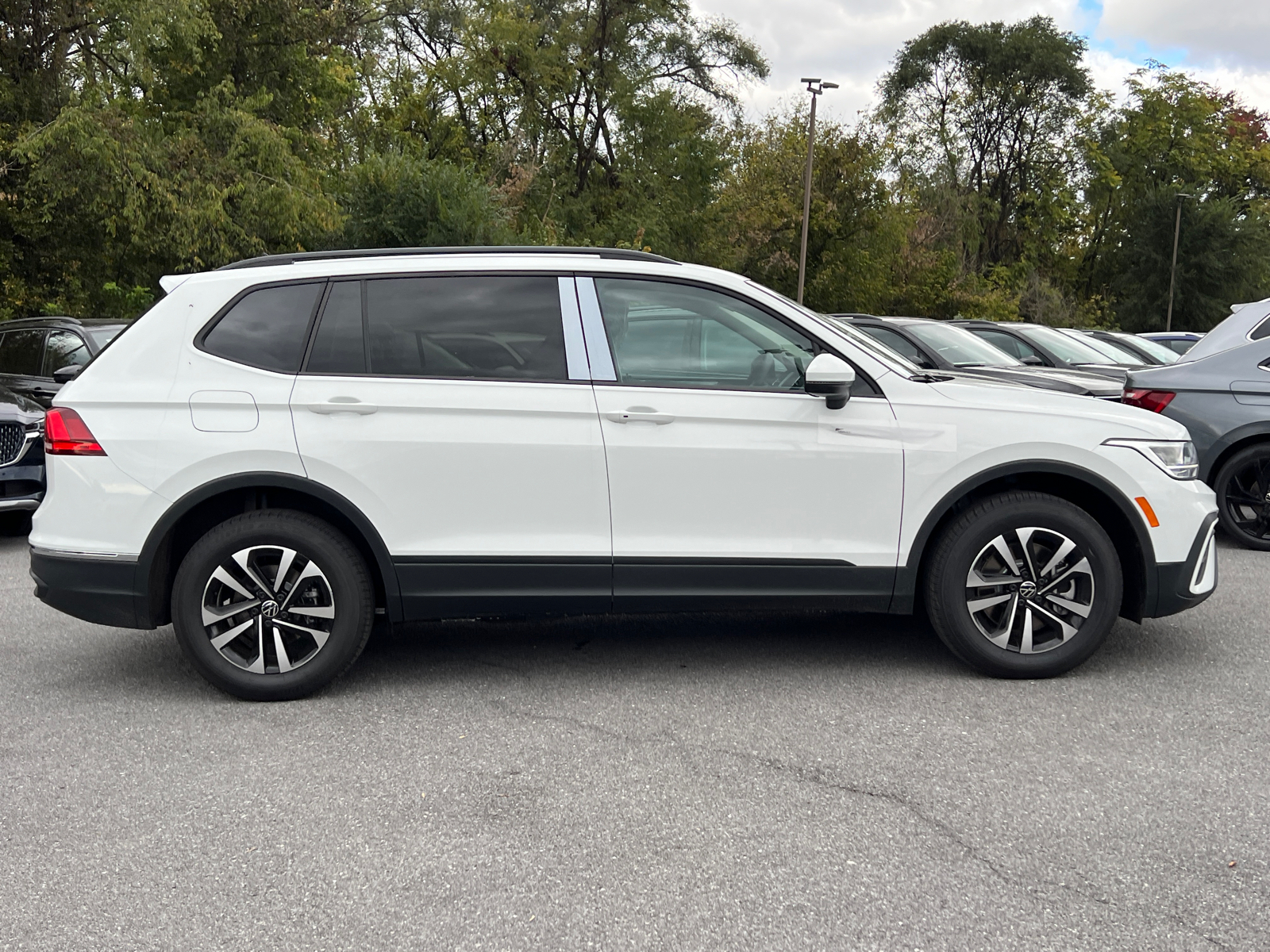 2024 Volkswagen Tiguan 2.0T S 2