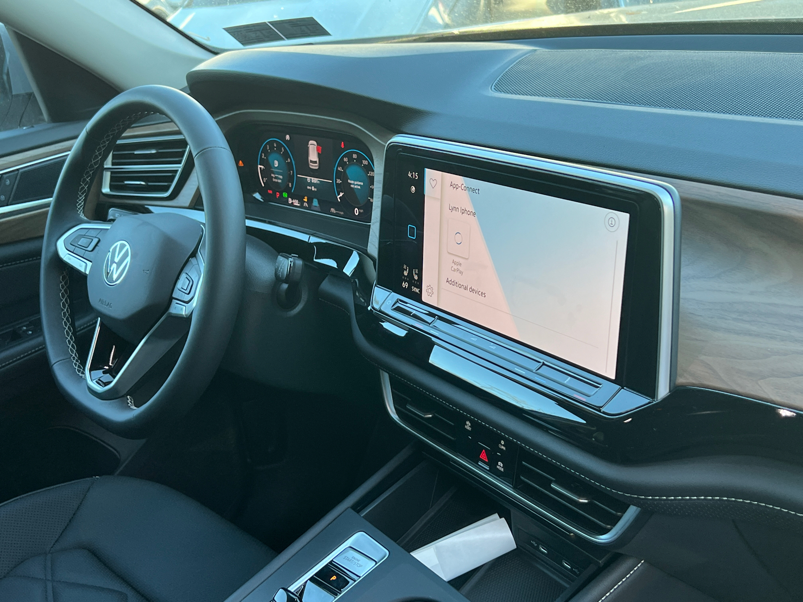 2024 Volkswagen Atlas 2.0T SE 5