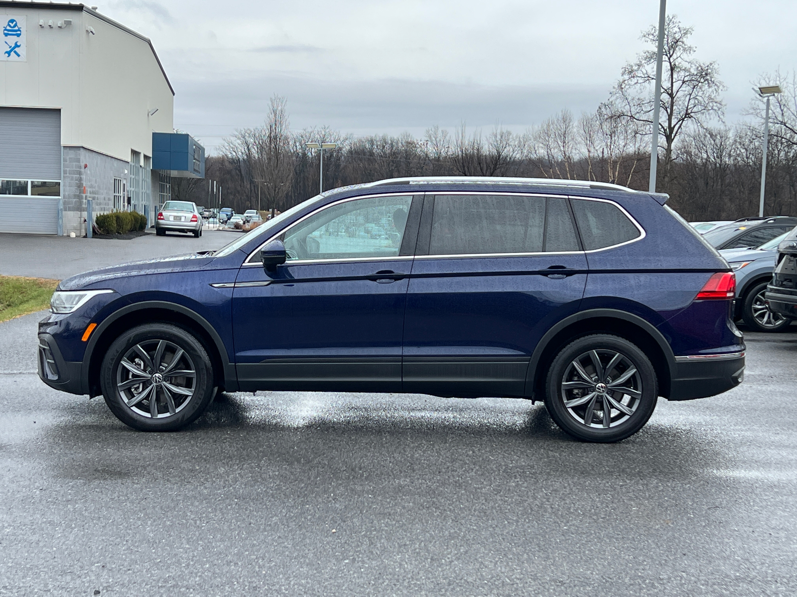 2022 Volkswagen Tiguan 2.0T SE 3