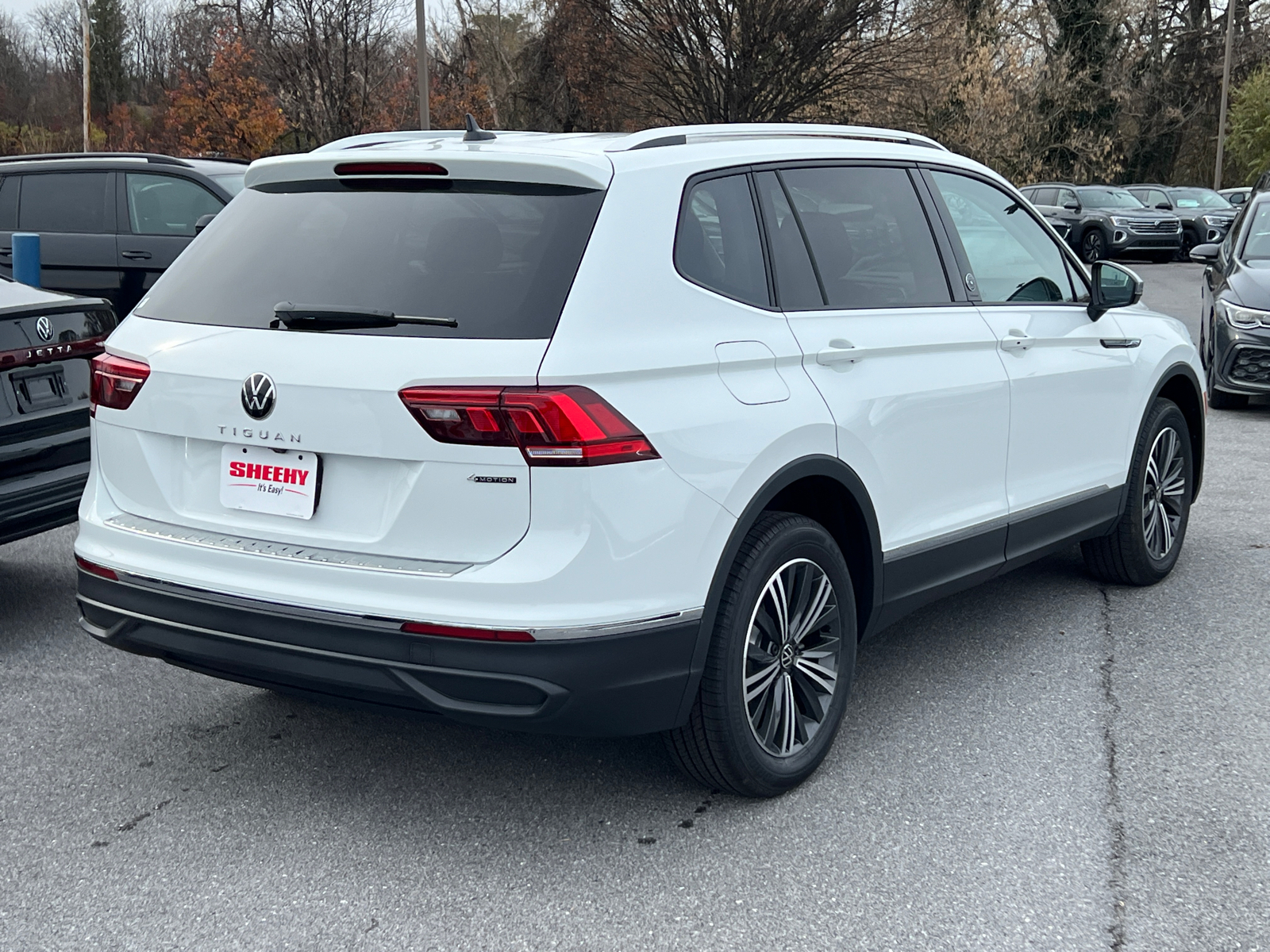 2024 Volkswagen Tiguan Wolfsburg 3