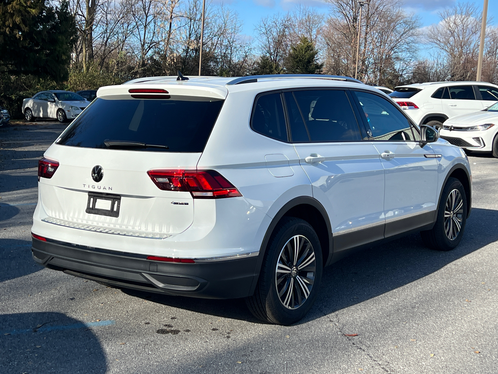 2024 Volkswagen Tiguan Wolfsburg 3