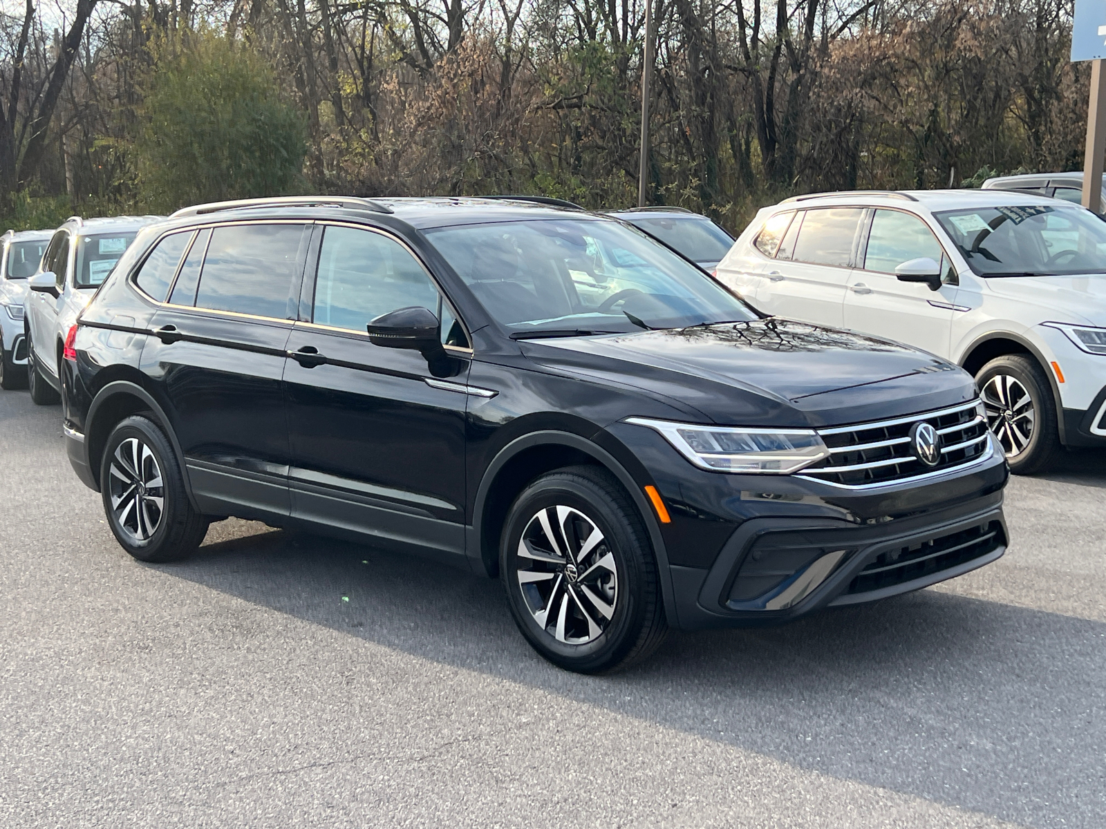 2024 Volkswagen Tiguan 2.0T S 1