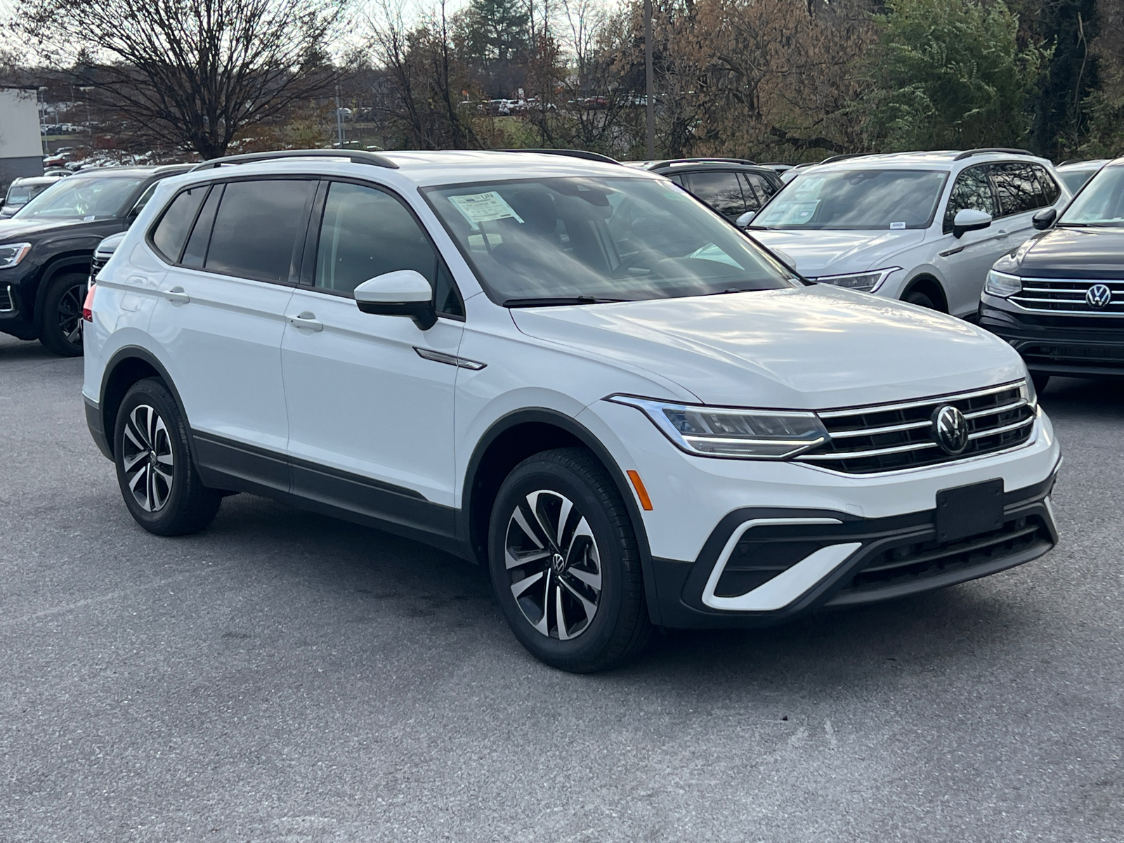 2024 Volkswagen Tiguan 2.0T S 1