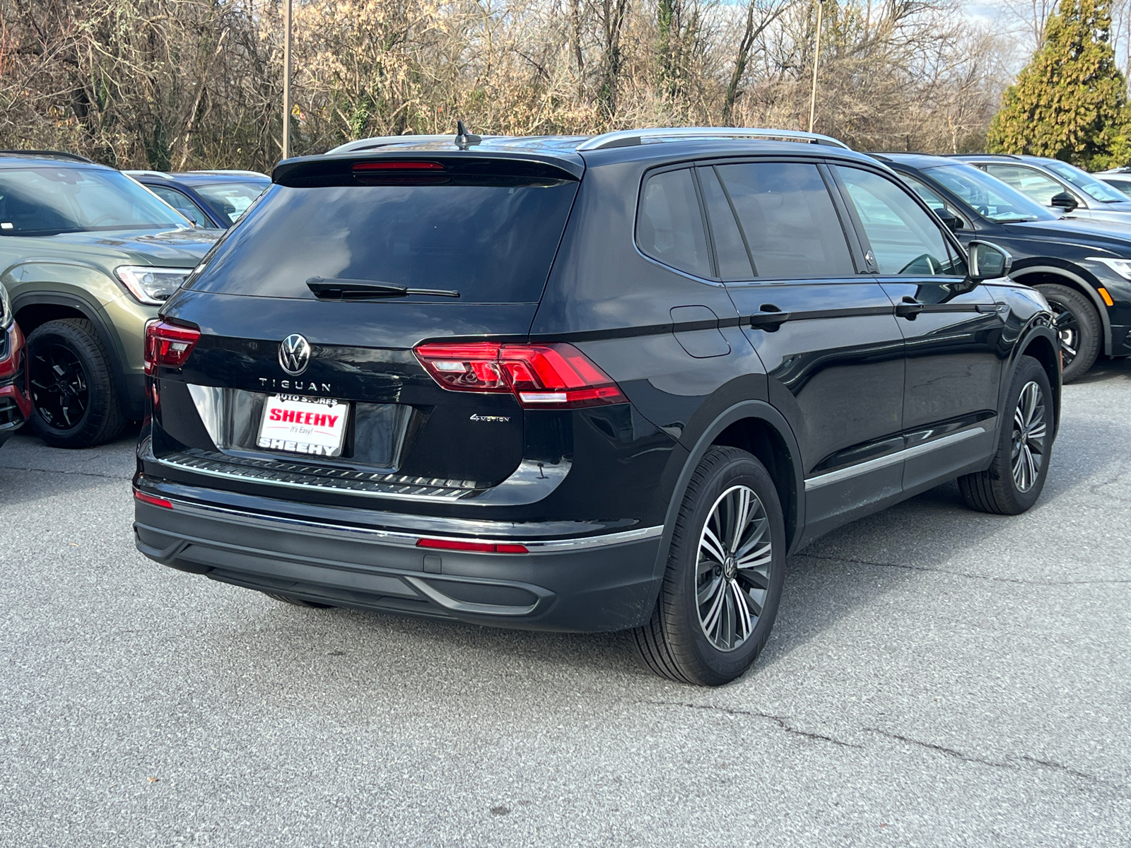 2024 Volkswagen Tiguan Wolfsburg 3