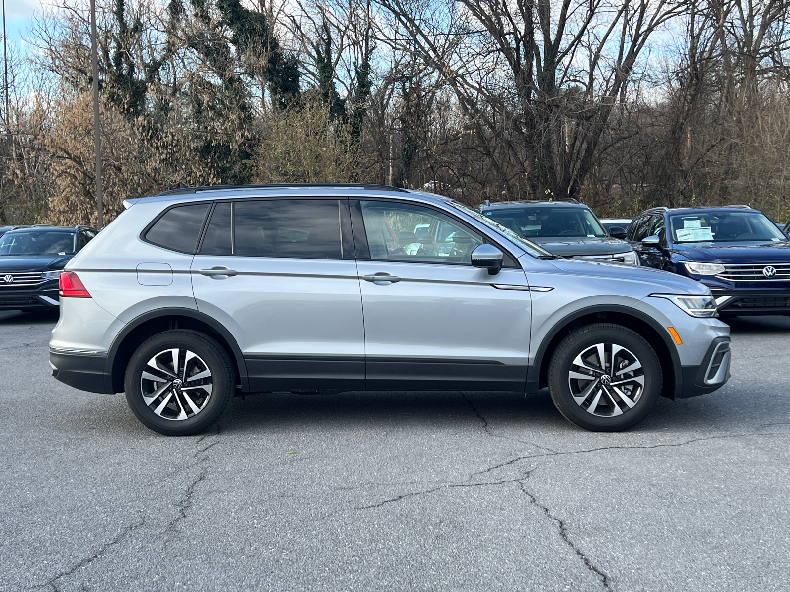 2024 Volkswagen Tiguan 2.0T S 2