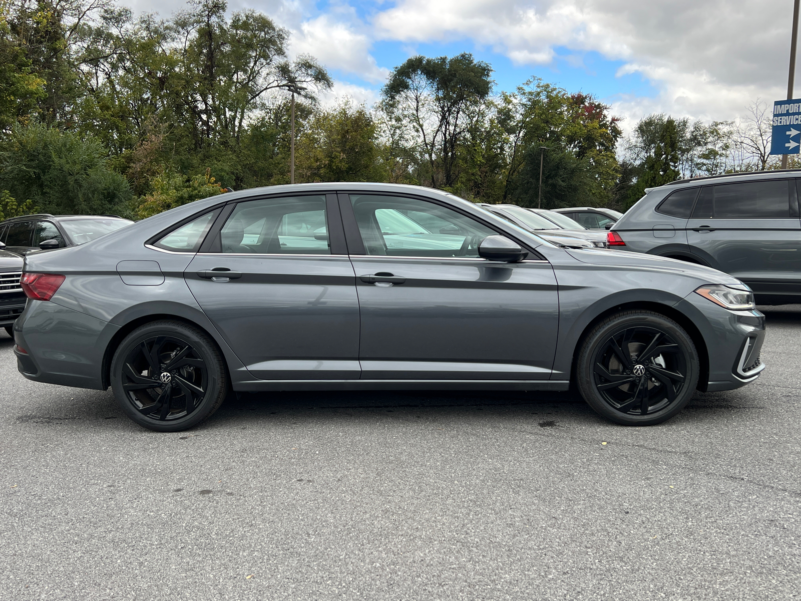 2025 Volkswagen Jetta 1.5T SE 2