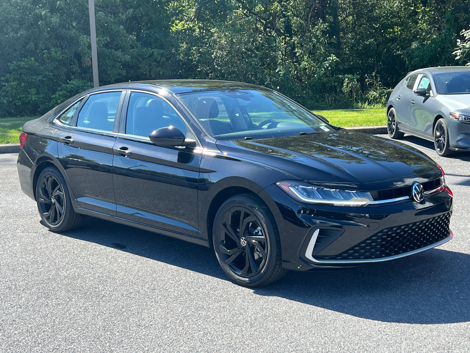 2025 Volkswagen Jetta 1.5T SE 1