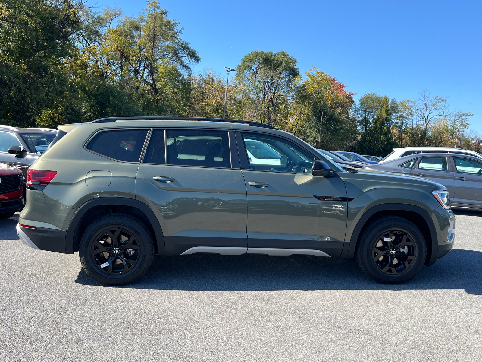 2025 Volkswagen Atlas  2