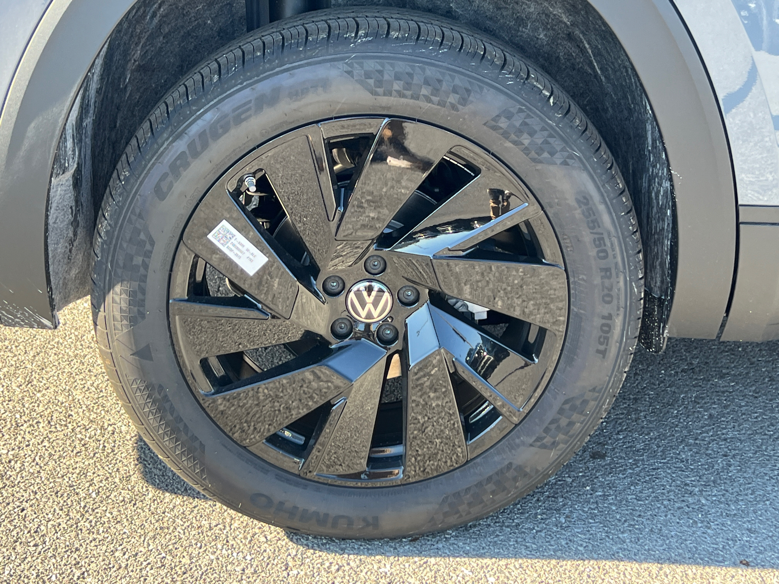 2025 Volkswagen Atlas 2.0T SE w/Technology 4