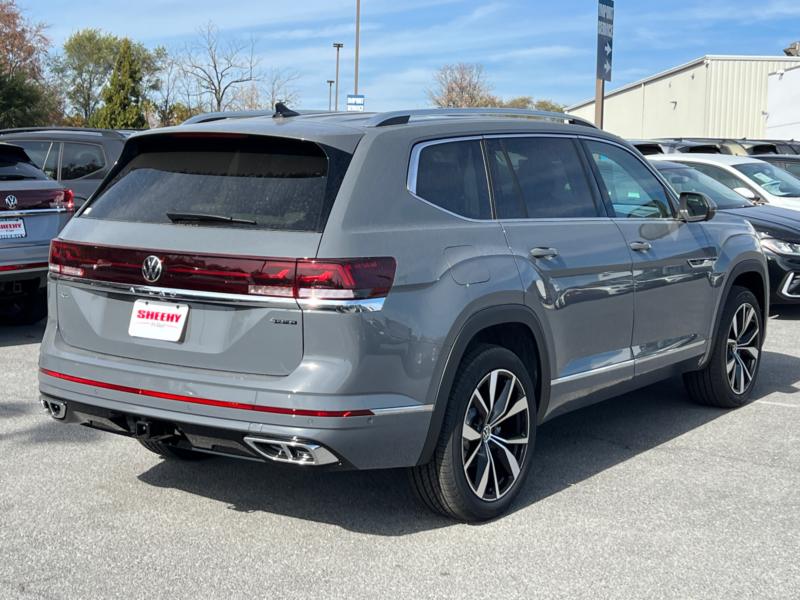 2025 Volkswagen Atlas 2.0T SEL Premium R-Line 3