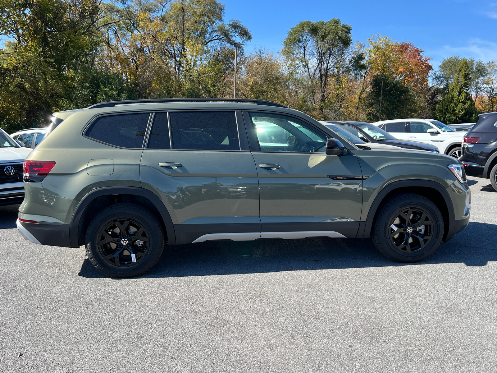 2025 Volkswagen Atlas  2