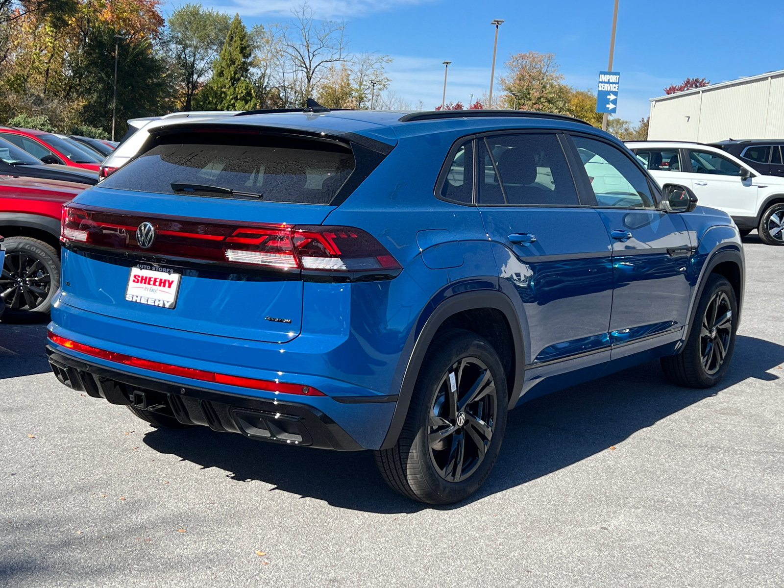 2025 Volkswagen Atlas Cross Sport 2.0T SEL R-Line 3