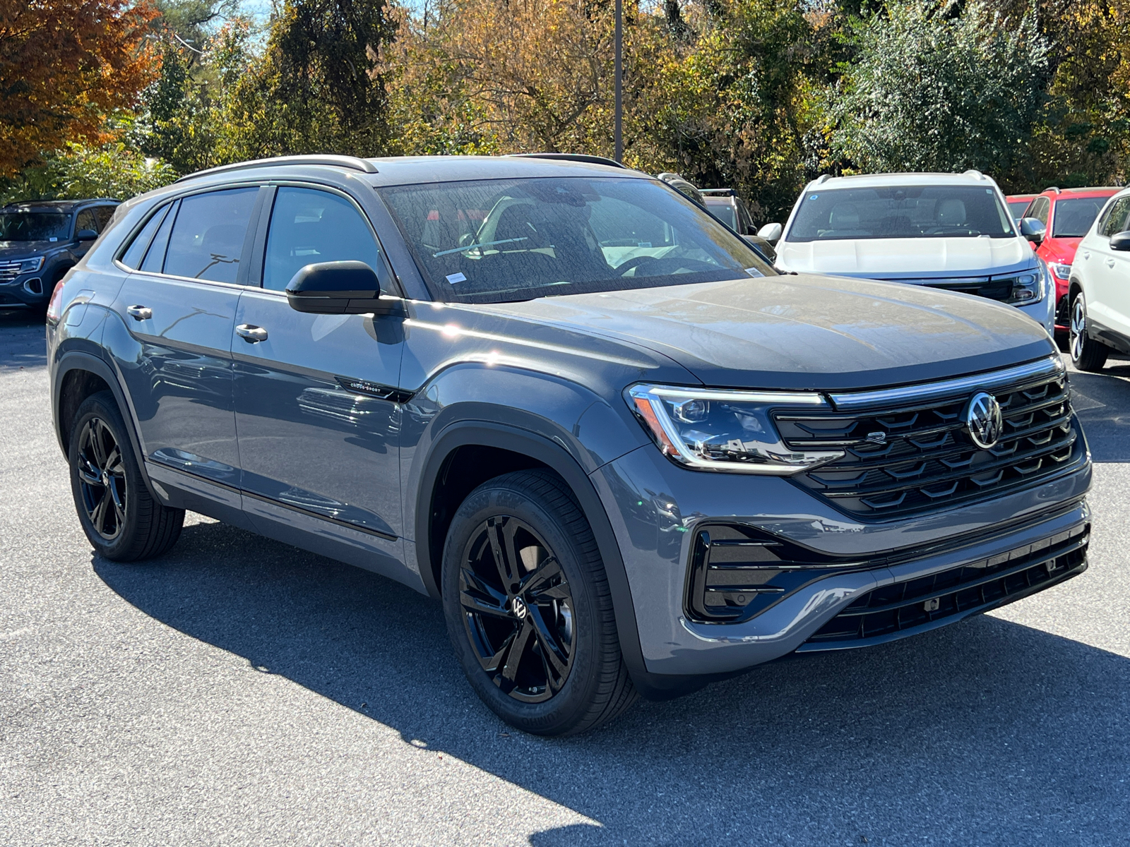 2025 Volkswagen Atlas Cross Sport 2.0T SEL R-Line 1