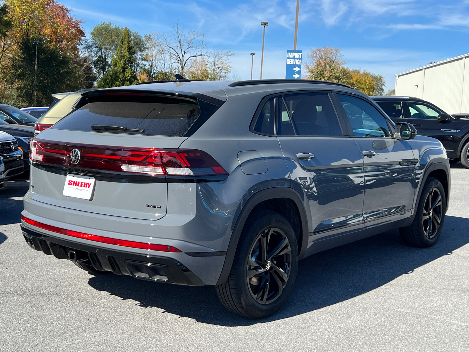 2025 Volkswagen Atlas Cross Sport 2.0T SEL R-Line 3